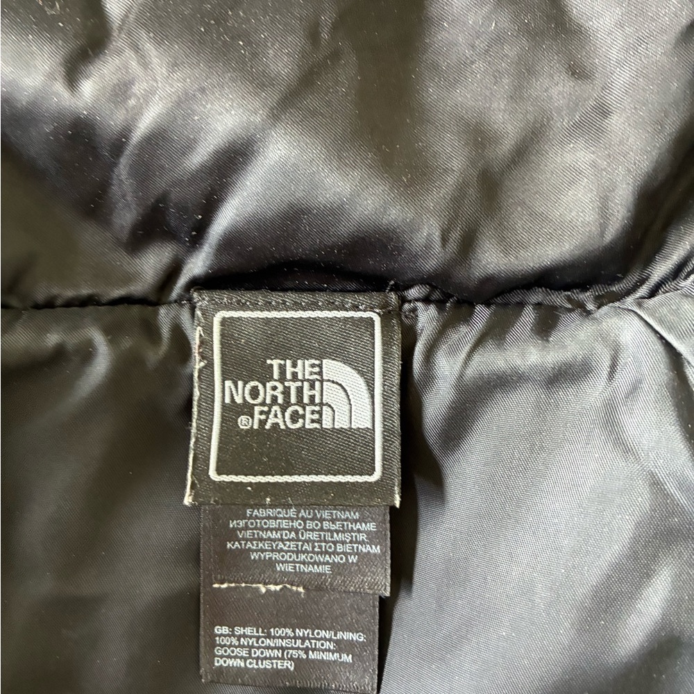 The North Face Women's Black and Pink Puffer Vest - Picture 4 of 4